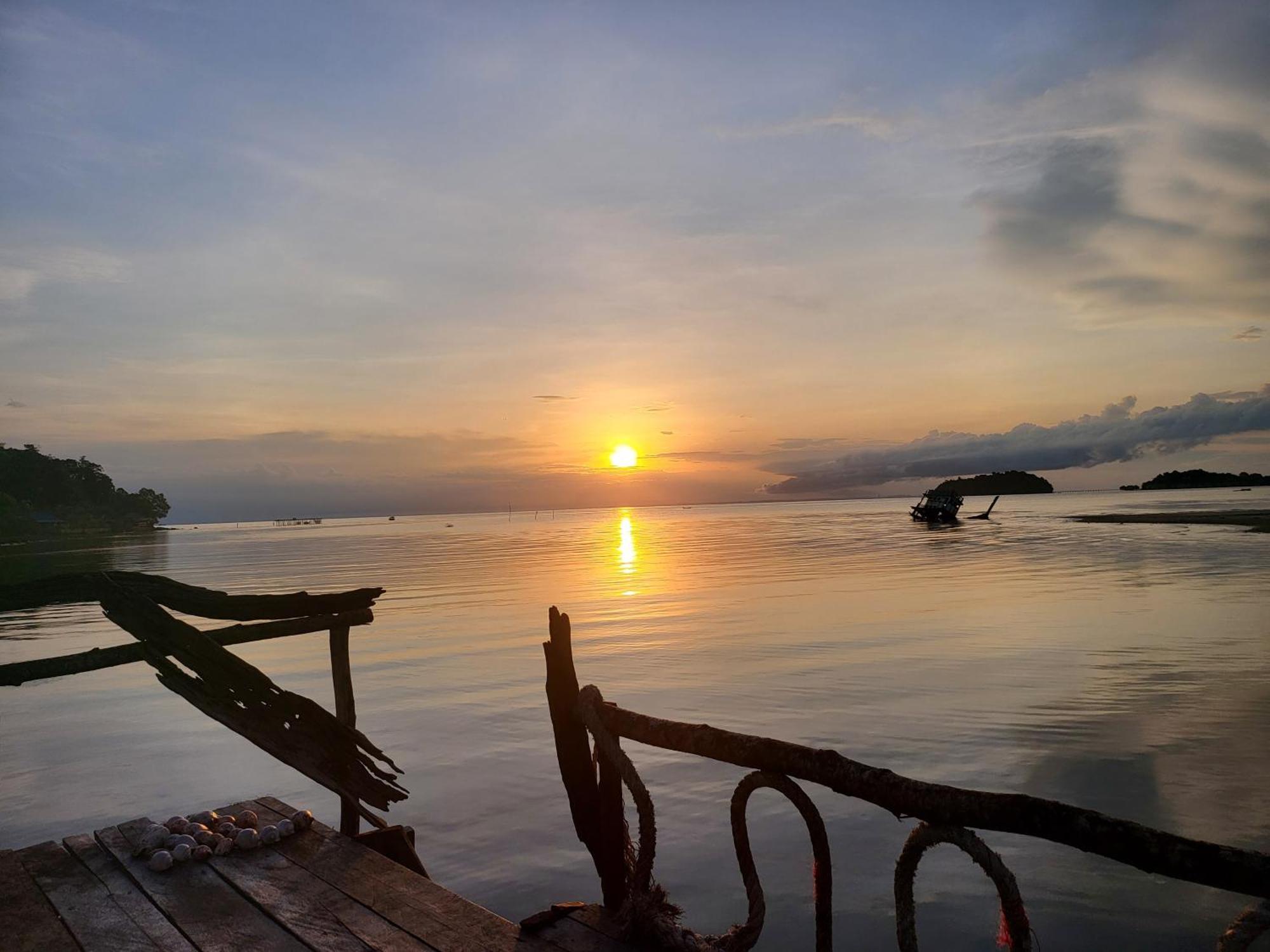 Firefly Guesthouse Prek Svay Village Bagian luar foto