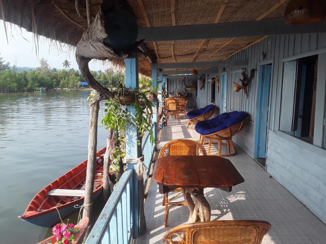 Firefly Guesthouse Prek Svay Village Bagian luar foto